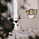 Mossie's Bed & Breakfast