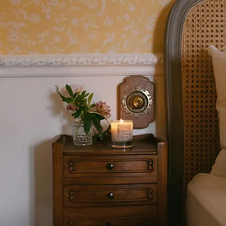 Mossie's 4* Adrigole