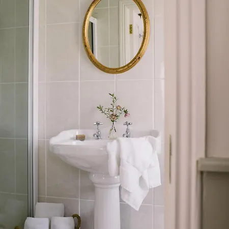 Mossie's Bed & Breakfast