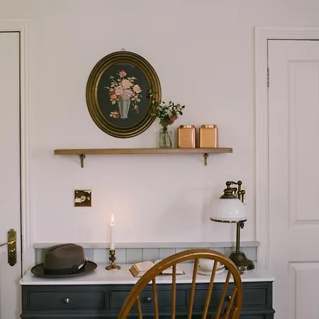 Mossie's Bed & Breakfast 4*