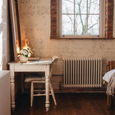 Mossie's 4* Adrigole